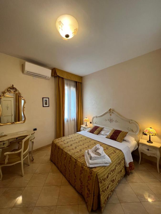 ונציה Angeles Inn מראה חיצוני תמונה